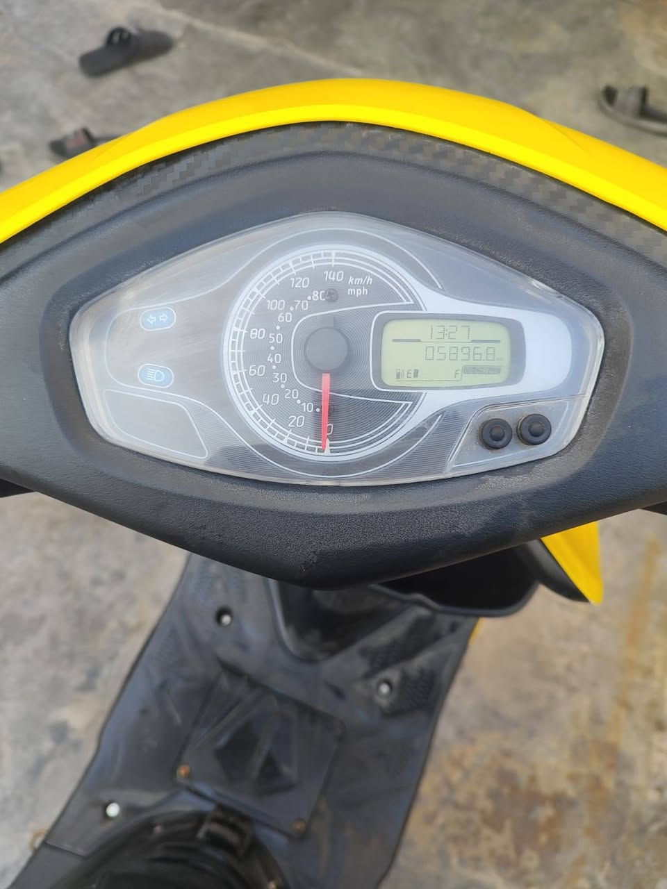 دراجة هدرس  للبيع 
 اوراق كامله.  
السعر مليون بيه مجال 
رقم للتواصل .***********
