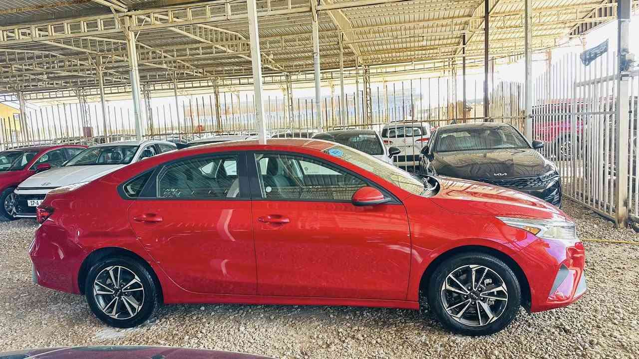 كيا فورتي موديل 2024
مرقمه شهداء. وكاله بسم المشتري 
حجم محرگ 2000 دوش 
الضرر فقط بارد  باب خلفي
وجاملغ ع وضعه. بجم كفاله 
السعر 154$
العنوان الرميثه معرض اثير الجياشي 
*********** 📞واتساب او الاتصال ***********
