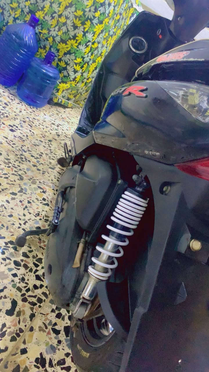 السلام عليكم
دراجه للبيع نوع  جي تي ار 

دراجه كامله من كلشي اي نقص مابيهه  مفوله 

نوزل مو  كابريته  الاستفسار 

***********
