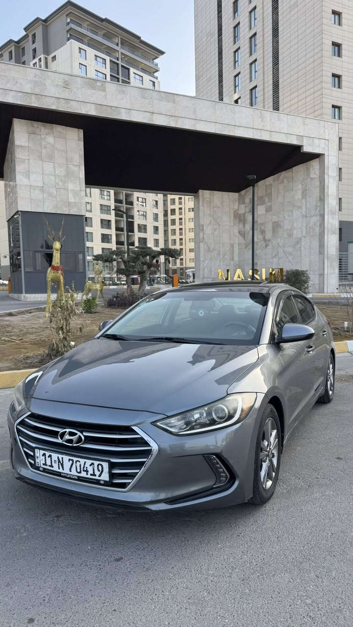 السلام عليكم للبيع النترا وارد أمريكي موديل ٢٠١٨
سيارة حادثها مرفق بالصور سيارة بدون صبغ بدون تبديل ليبل واحد 
فول ١/١
شاشة وكامرة 
فتحة 
بصمة تشغيل وأبواب
تدفئة بالكشنات
أنظمة قيادة ورادارات جانبية
داخلها أسود 
شاشة جبيرة ابل كار بلاي اندرويد اوتو
محرك 2000دوش. جاهزة بدون نقص 
مكاني بغداد الكرخ السعر 140$
***********
