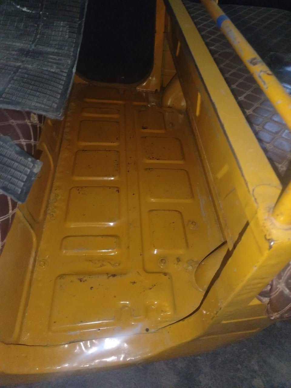 السلام عليكم تكتك 19 للبيع
المكان الدوره 
***********
