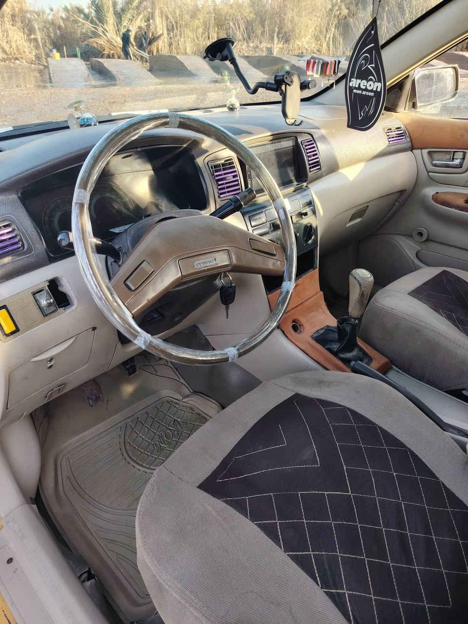 السلام عليكم بيوايدي مديل٢٠١٠ رقم نجف تحويل مباشر سنويه نهايه ال ٢٦ محرك حاويه صار اسبوع من شديته تخم تاير كهربائيات شغال سياره جاهزه للعمل مابيهه نقص مصفره بيع فقط بدون مراوس مكان السياره ديوانيه الحمزه الشرقي السعر ٢٨ للتواصل ***********
