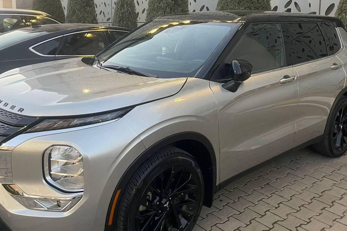 مستەربۆشی ئاوتلاندەر 2023 SE black top 
دەبڵ ئەکسل
کوشن هیتەر ،سوکان هیتەر
ڕادار ٣٦٠
کامێرای دواوە 
سەقف و دەسکی دەرگا و ئاوێنە و ویل بلادی ڕەش 
پانۆراما
٦ مۆدی لێخوڕین 
سنوق شەفت
شەفتی سەر سوکان 
ماوەر ڕۆیشتن ٢٥٠٠٠ هەزار کم
  یەک جەمەلەغی پێشی بۆیاغە 
وئەو  تۆزەی دەرگاکەی  ئێرباگی هیچ نەتەقیوە 
کامل بلادی و پێشی شانسی و 
بەدەن بە شەرت 
ڕەقەم شانسی نایهێنێ کەنەدیە 
سەیارەکە ڕەقەم سلێمانیە 

سـعـر : لە کۆمێنت داوابکە ڕاستەوخۆ بۆت دێت 📥 

گێر و مەکیەنەی بەشەرت 
هیچ کێشەیەکی تێدا نییە 

ژمارەی خاوەنەکەی 
بۆ وێنەی دەعم و زانیاری نامە بنێرە بۆ واتس ئاپ
***********
