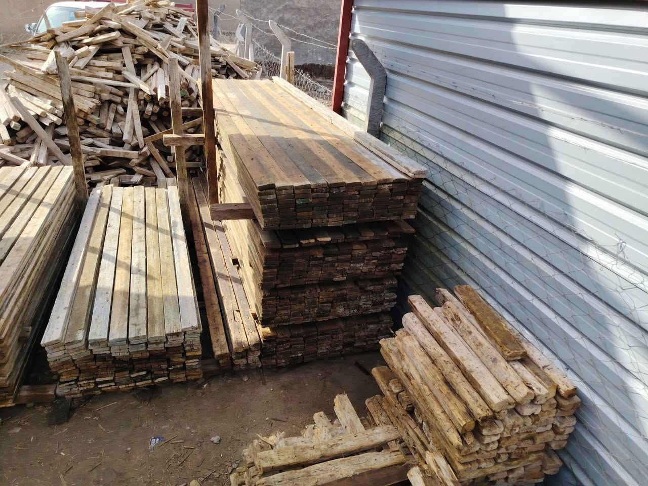 قالب خشب للبيع روسي تارس العدد 14 مكعب مكاني الحله المركز ***********، ***********
