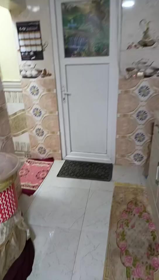 دار للبيع كربلاء كنطرة السلام 50مترا طابق ونص استقبال هول غرف نوم مطابخ حمامات سند  25اقرار محكمه سيراميك وسقوف ثانوية يصلح السكن وحسينه كهرباء ماء نت كيبل ظوئي تبليط مجاري قريب الامام استفسار اتصل بي واتساب مكلف بل نشره توصل مع صاحب ***********..
***********
