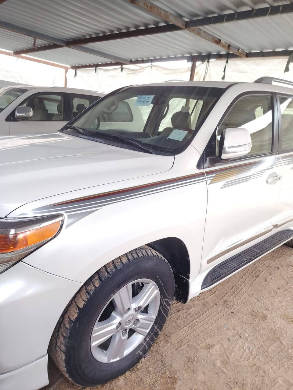 السلام عليكم البيع لاندكروزر 2014
لاندكروزر 2014 رقم بغداد دولي باسمي 6سلندر تخم تاير مكينه ما مفتوحه  سياره جاهزه بيها باب مبدل والباقي كفاله عامه سعر 340بيها مجال رقم ***********
