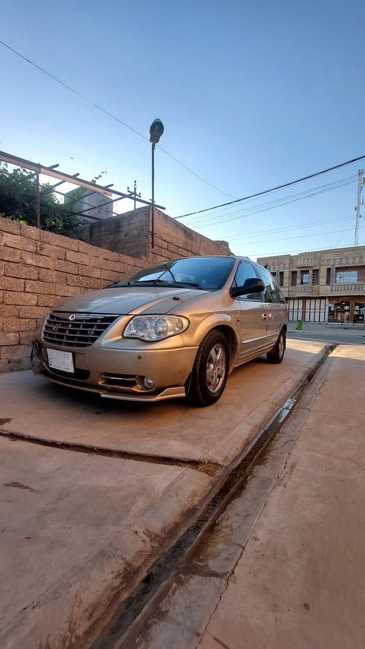 دوج كرفان
٢٠٠٥
كير محرك شرط 
طخم وره كدام نضيف 
تبريد عل سويج 
بدون ضرر صبغ حزام جماليه 
كهرباءيات شغاله 
قفل مركزي 
شاشا كامره 
توماتيك 
توشمه ارضيه كشنات كلو جديد 
منضومه غاز او بانزين  او كرت غاز بيها 
محرك ٣٣٠٠ المرغوب 
ليتات جدد مع بلجكتورات جدد ناصي زنون بلاجتورات زنون سياره مال جناي


**إذا كنت صاحب هذا الإعلان وتريد حذفه لأي سبب، رجاءا أرسل رسالة إلى الدعم الفني**