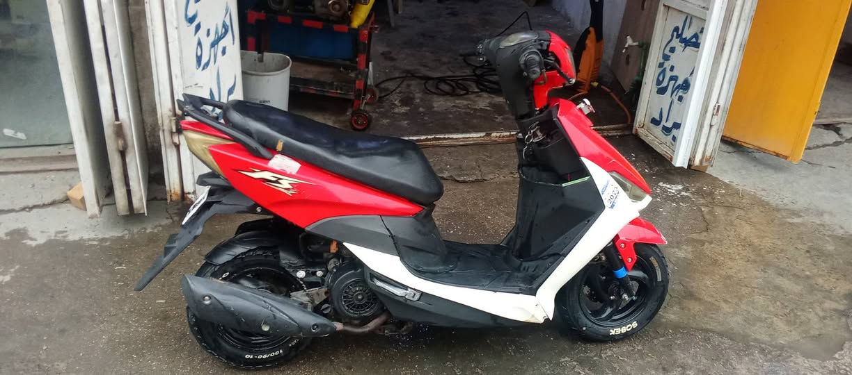 السلام عليكم دراجه fs كهربائيات هندر شغالات باتري جديد تايرات جدد بريكات امامي خلفي شغالات قفل صندوق مكينه تحوير مال ماكس 120 سلف شغال اضائه شغاله كابريتر بلادي بيه بس خيط تبخير البارحه صار بيه المو شراي ليراسل النعون بغداد الامين الثانية السعر 350 وبيه مجال حك الجيه متواجد رصيد واتساب فقط ***********
