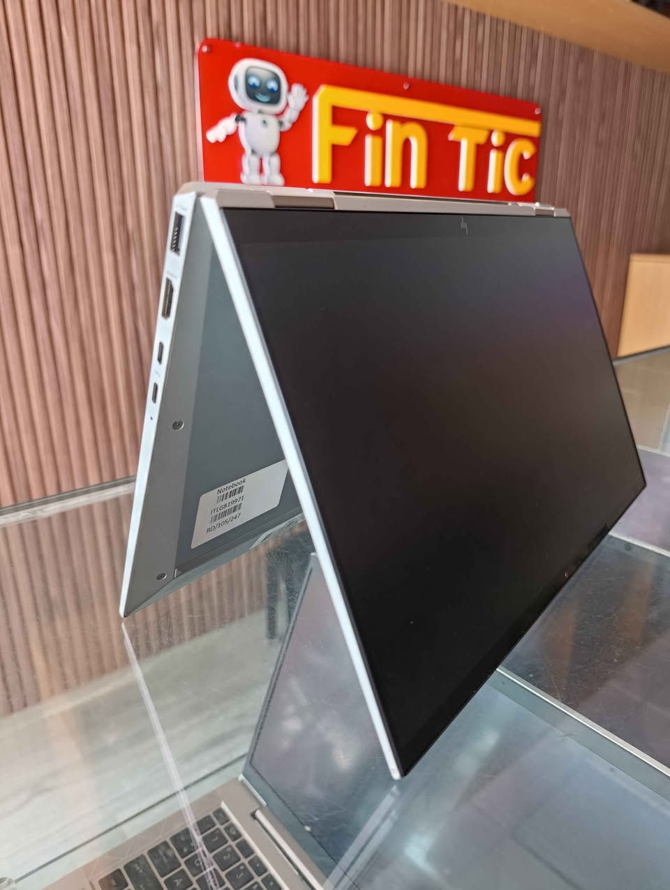 🎇   *Bon Prix 5699Dh*
🖥️ Pc et Tablette Professionnelle 
💻 HP EliteBook x360 1030 G8
🔷 Intel Core i7 ~2,6Ghz (8 CPus)
↗️ 11éme Génération - 1135G7
💾 RAM 16G DDR4
◾ DisqueDur:  256G SSD(disponible 512G)
🛑 Graphique: INTEL  iris (Xe) Graphics
👩‍💻 Windows 11-64 Bits
🔊 WiFi 5G
📸 Camera HD
🖥️ Ecran 13.3"’ Tactile Rotation FuLLHD 
⌨️ Auto Lighting  
🔋 Batterie plus de 6H
🔌 Chargeur original 
💯 Pc  Comme Neuf Top  
📞 TEL :  06.80.20.10.48 
ID : importation canada N 25/5

_____________________________________
🚚 La Livraison à Toutes les Villes 🇲🇦
✅ Garantie avec Reçu de la Société FINTIC 
📍N 92 Bis Av TiTou Alqods Agadir
📲 Facebook et Instagram : FinTic Techno 
📧 fintic.techno@gmail.com أكادير, أكادير إداوتانان


**إذا كنت صاحب هذا الإعلان وتريد حذفه لأي سبب، رجاءا أرسل رسالة إلى الدعم الفني**