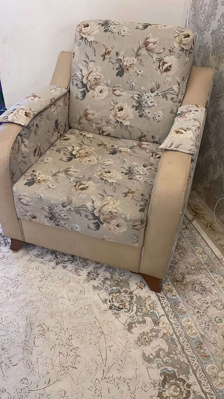 ميز طعام و كراسي خشب ماليزي 90 الف و قنفات  فردي عدد ٢ سعر ٣٠ ألف أربيل, العراق


**إذا كنت صاحب هذا الإعلان وتريد حذفه لأي سبب، رجاءا أرسل رسالة إلى الدعم الفني**