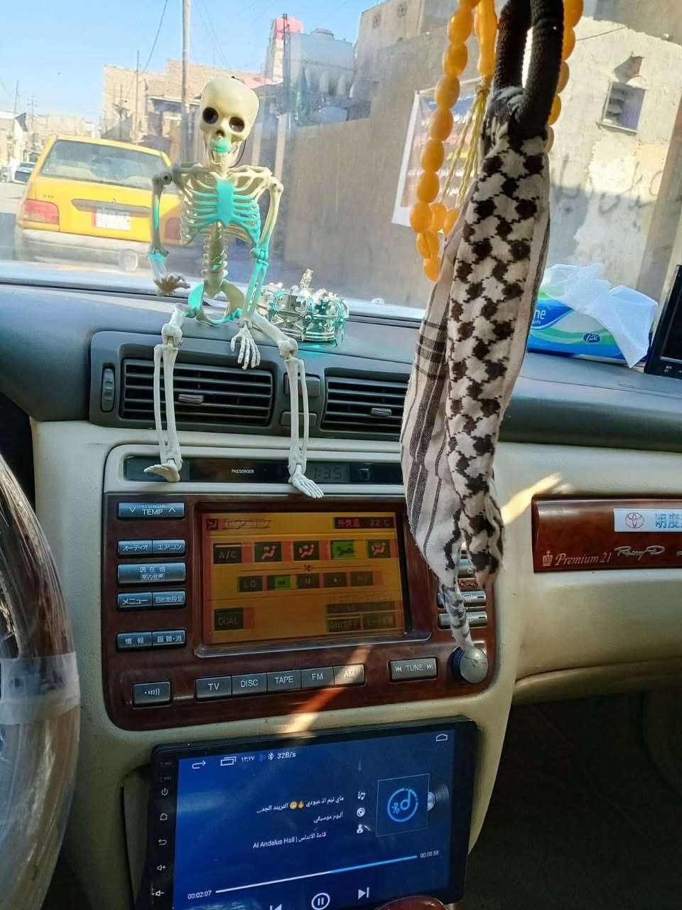 للبيع ملكة كراون ((ادوات)) دخول جديد
موصافات
4 دكم 
شاصي 75
محرك دي فور كبير
بردة خلفية 
شاشة
استيرن كهربائي
تحكم ستيرن
كشنات 4 كهربائي
ثلاجة خلفية
تحوير نجف
سيارة جاهزة وكارتون ماناقصها برغي
للاستفسار *********** 
125 وبيها مجال
