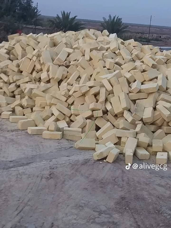 سلام عليكم طابوق الناصريه الإصلاح عدد 8000 وزياده  450 شرط مكلاب طابوكه داخله فحص توصيل مدينه جبايش  *********** / ***********  عتذر مامتواجد عله فيس بوك اليحب يتصل عله خط ***********
