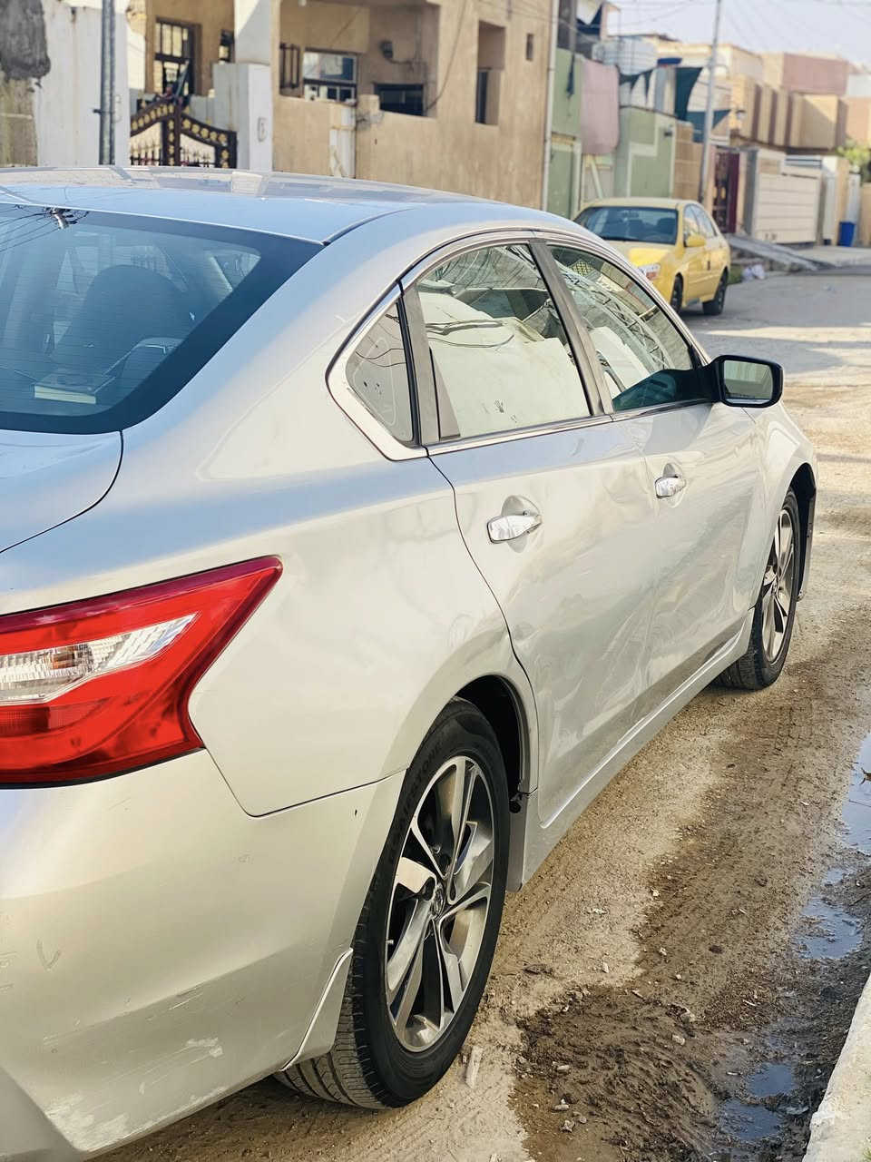 السلام عليكم من رخصه الادمن 

سياره التما 2016
رقم سليمانيه جديد. 
سياره ضررها جاملغ وبنيد فقط الايمن  
وايربالك سايق وراجع سستم 
ماشيه 79 
هزه جديده 
سنويه جديده 2027

سياره خير من الله مال بيت 
السياره بل حقيقه احلى من الصور 
كير محرك خير من الله سياره نضيفه بمعنى الكلمه

السعر 128 وبي مجال حك الجيه 

مكاني بعقوبه 
للاستفسار 
***********
***********
