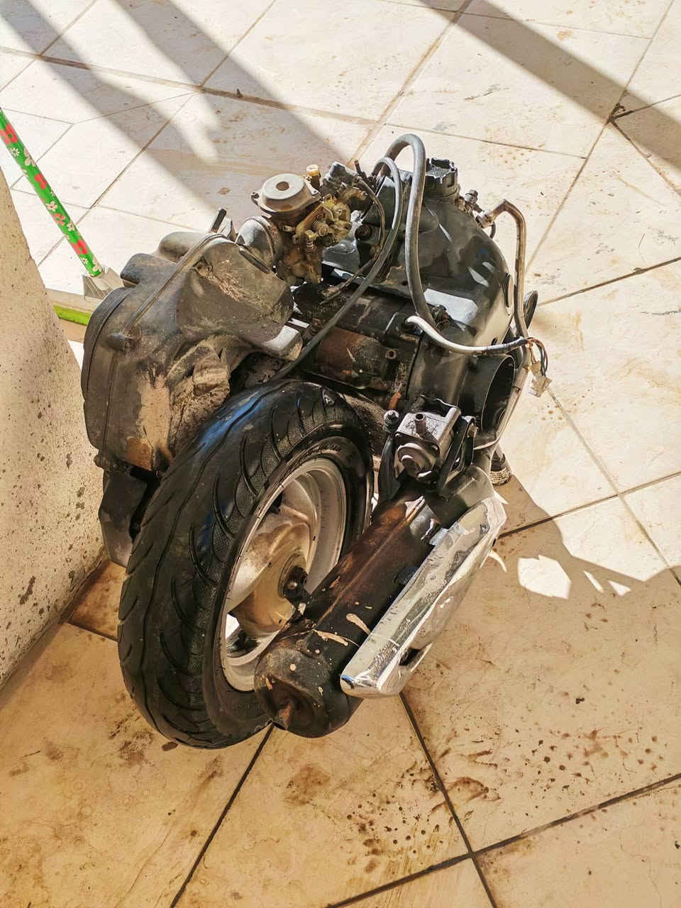 مكينه فراشه ما مفتوحه  أبيع طافي ماعرف شبيها مابيها كامله هيه وتفرعاتها استفسار خاص هذا رقمي ***********
