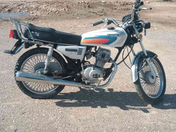 دراجه موديل 18 سعر 425 مكان ديالى مندلي 
***********
