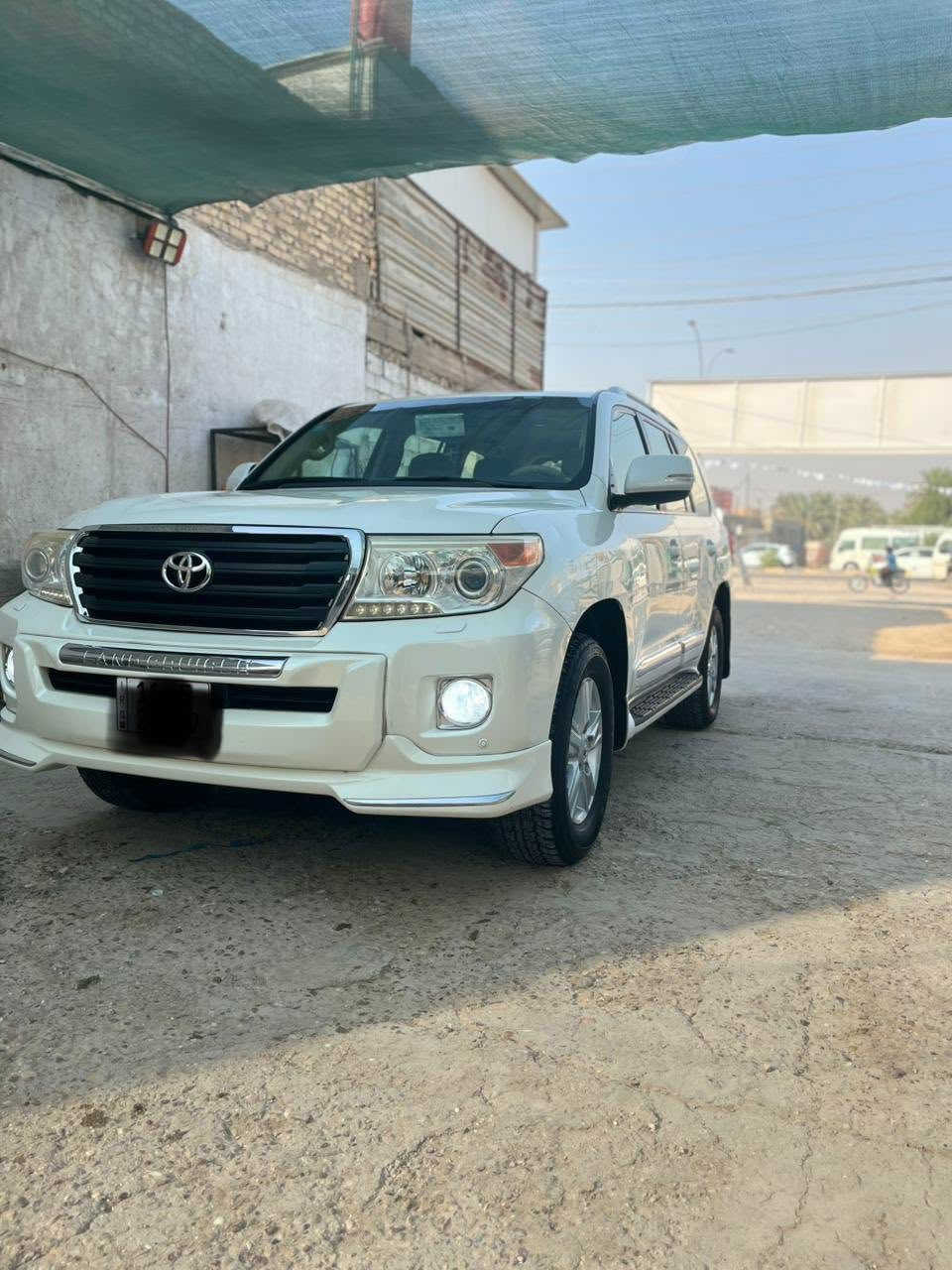 لاندكروز 2012 فطيم كفالة وجديدة ماشية 123 الف
كفاله من الصبغ والفتح والتبديل والسونار موجود مع الصور 

كير ومكينة كفاله تخم تاير ياباني جديد رقم بغداد الجديد بإسمي  

📍مكان السيارة بابل للاستفسار 
***********
***********
