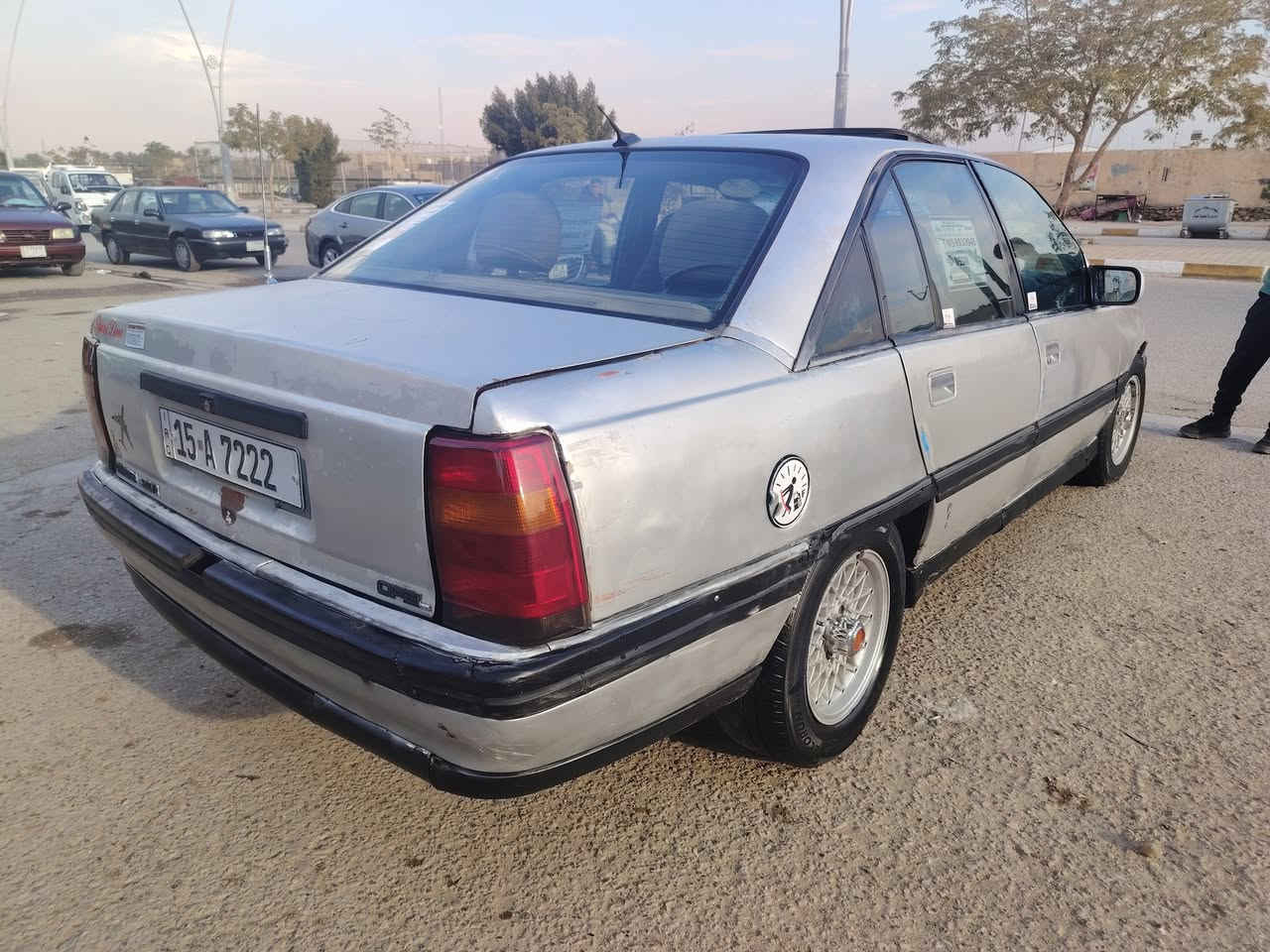 ياالله السلام عليكم
اوبل اوميكا كير اوتو سياره حلوه بيه جراد 
صدر جديد مكينه جديده
رقم مميز دولي رقم انبار 
جام كهرباء 
مكان السياره الانبار هيت 
السعر 32
رقم الهاتف ***********
