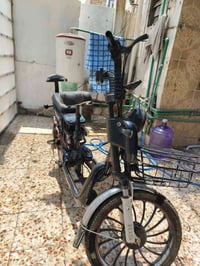 دراجة شحن🔋⚡ نقص بطاريات + تاير خلفي و سرج الدراجه مهموله لكن شغاله اذا...