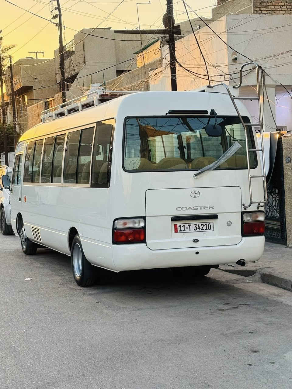 السلام عليكم كوستر 2014 اصل ويل عادي تخم تاير قلابي ستاركس منظومة غاز كير مكينه بس بيه ونه بالاكسل بيها مكانات صبغ بسمي مكاني بغداد الأمين الثانية 
***********
