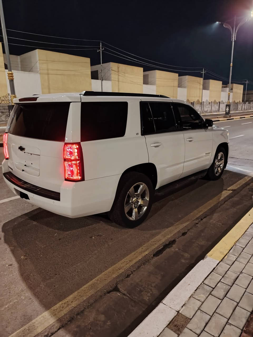 السلام عليكم تاهو موديل ٢٠١٧ دخول جديد كتاب ضباط للبيع فقط  للاستفسار ***********
