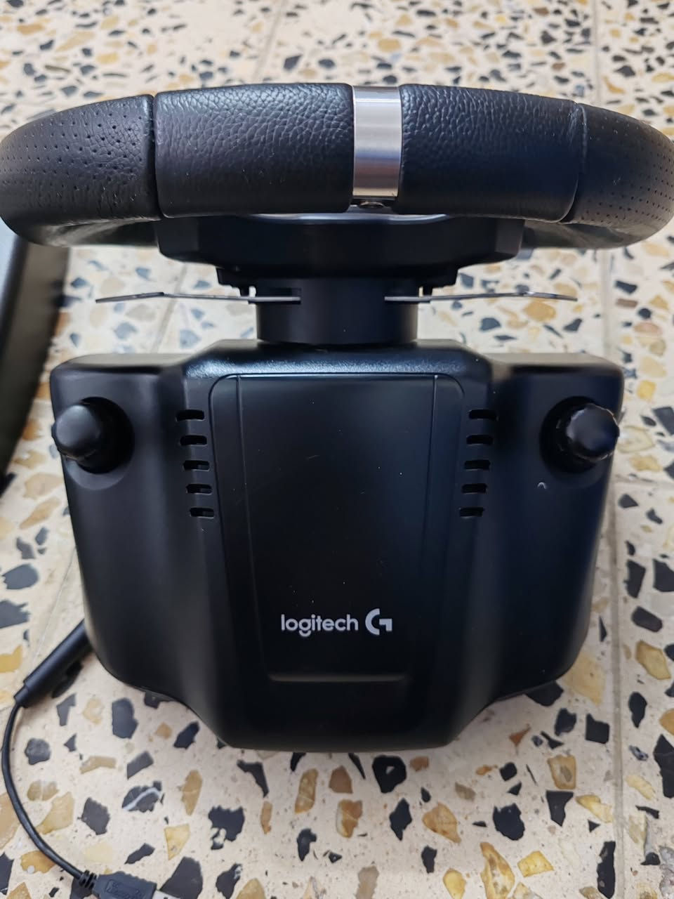 g923 نسخة اكس بوكس وبيسي
نضافه 95٪ استخدامه جدا بسيط بدون كارتونه مكاني بغداد الي يفيده يخلي سعر


**إذا كنت صاحب هذا الإعلان وتريد حذفه لأي سبب، رجاءا أرسل رسالة إلى الدعم الفني**