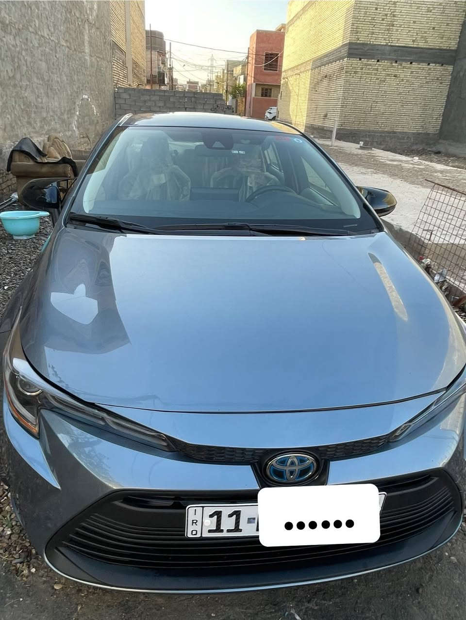 كورلا هايبرد 2022 وارد امريكي  
ماشيه 49 الف 
رقم بغداد 
حادثه تبديل بنيد ودعاميه فقط 
مواصله لاشاصي ولا فيوزات ولاكلشي فقط البنيد ودعاميه 
وبدنه البلوجكتر موجود سونر وصورت الحادث 
سياره جهازه من كلشي 
مكاني بغداد الثعالبه 
***********
