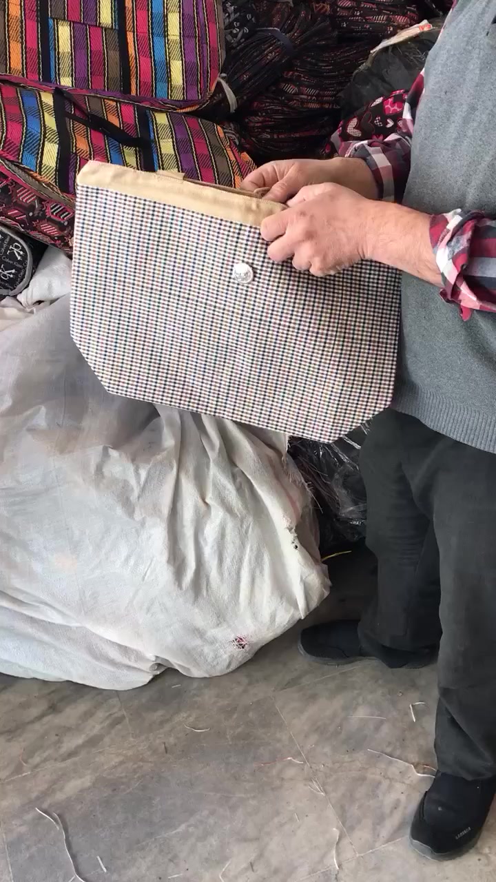 كل قطعتين 5 آلاف دينار فقط خدمه توصيل 3 الاف دينار ملاحظة يوجد خصم للكميات


**إذا كنت صاحب هذا الإعلان وتريد حذفه لأي سبب، رجاءا أرسل رسالة إلى الدعم الفني**