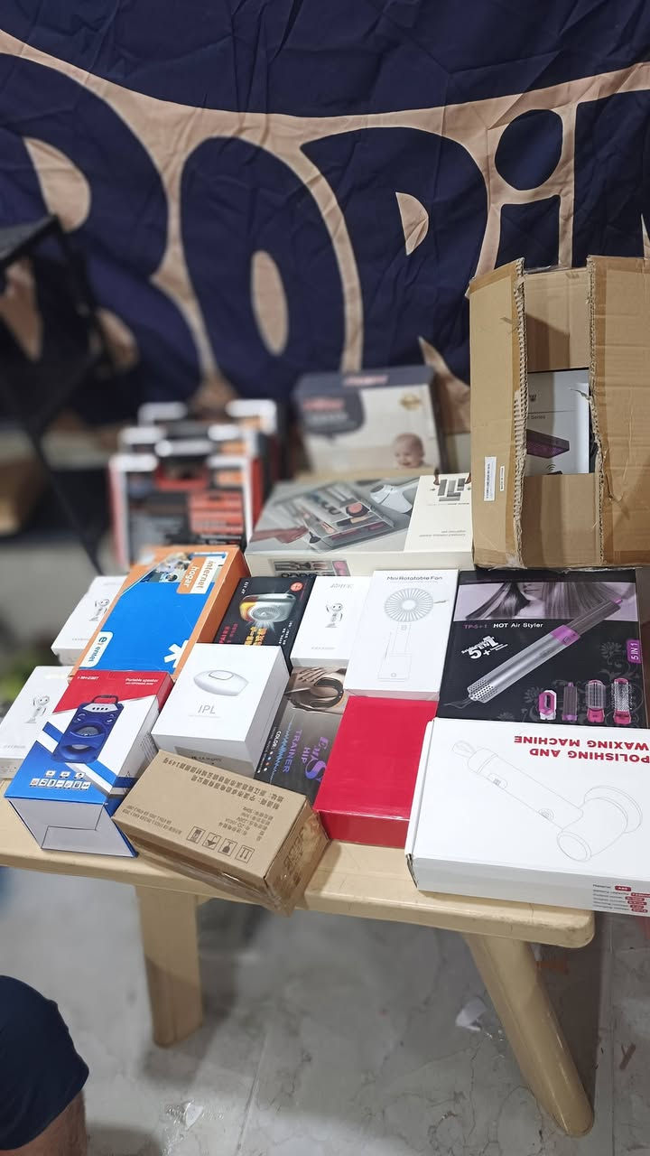 سلام عليكم شباب شلعه كتروني يخبلن وبيها جهاز ليزر مال شعل
وقطعه ثانيه جهاز مال ليزر مال زرع بس ذني يسون شلعه كامله 
نطوني سعر واني خادم 
مكان بغداد بياع 
رقمي ***********
