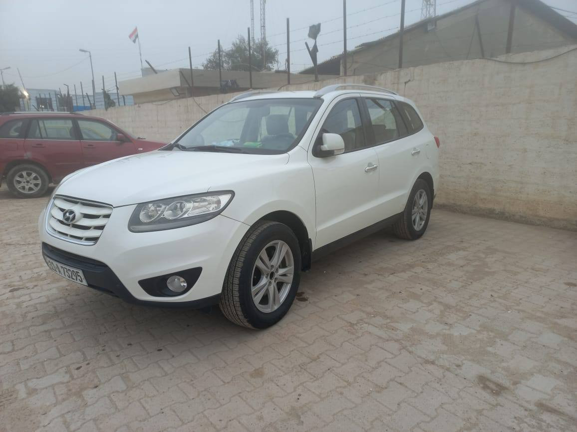 سلام عليكم سنتافيه موديل 2011 كامل. مواصفات الرقم بغداد والعنوان بغداد السياره بسمي سنويه جديده والرقم انكليزي جديد تحويل ثاني يوم السعر 160 وبيه مجال الرقم ***********
