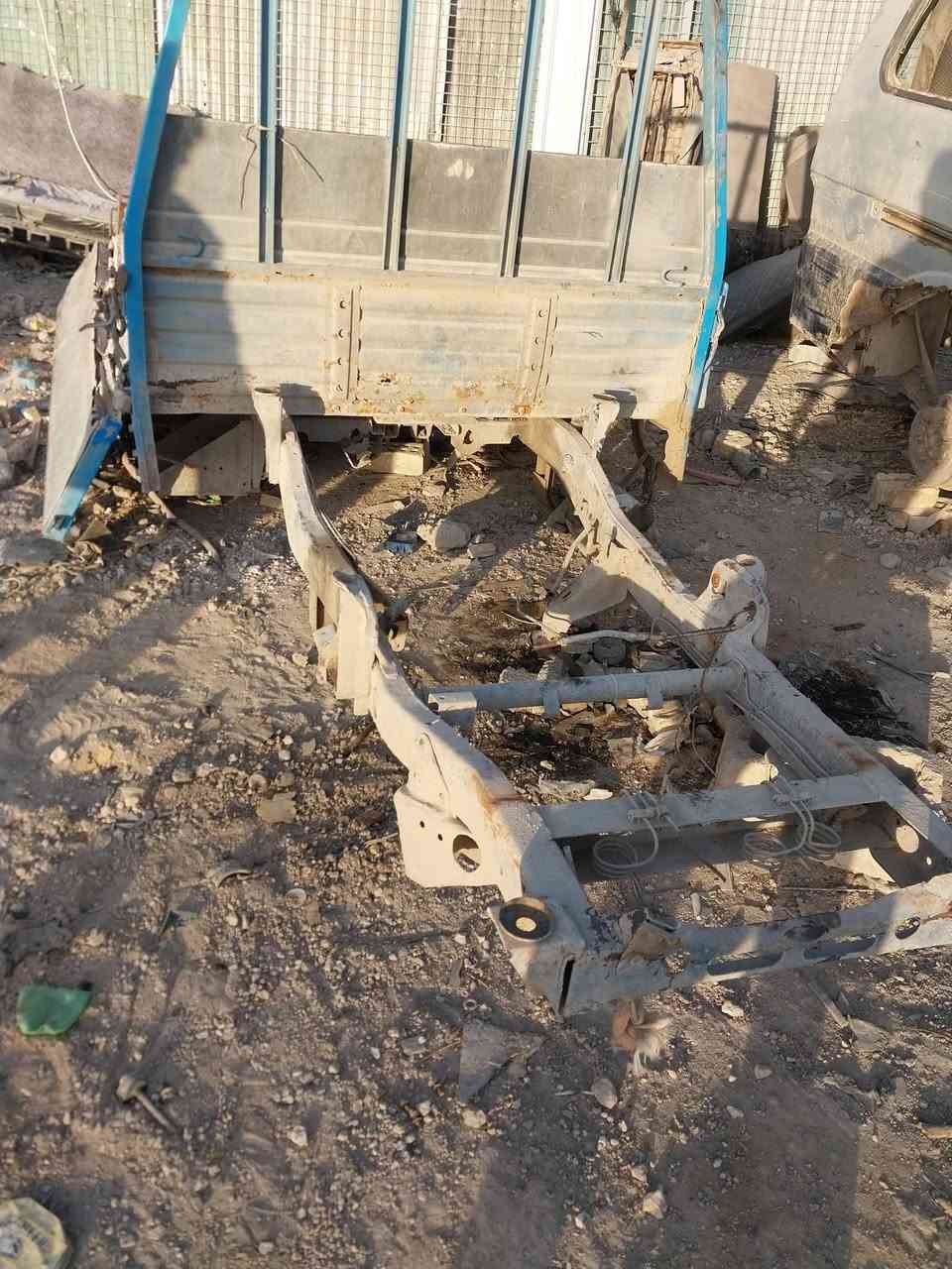 السلام عليكم للبيع قمارة وربع بنكو ٩٤مع بدي وشاصي ٧جنكال قمارة بلاديه السعر ١٠ورقات وبيهامجال الرقم ***********مكاني الاسكندريه الحصوة
