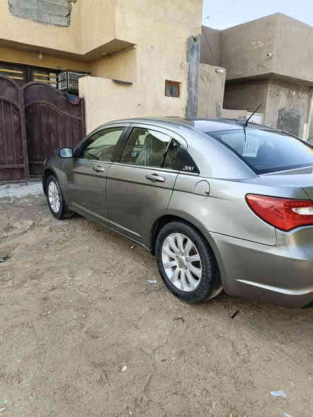 السلام عليكم
للبيع أو مراوس
سي 200  وارد امريكي حادثه كلش خفيف بدون دواخل موديل 2013 فول عدا البصمه والفتحه 
سياره نضيفه وجديده 
كير مكينه جديده منضمومه تبريد جديده 
صبغ حزام بدون حادث بدون معجون اثر جراد السياره جانت متروكه وصار بيها جراد 
مكان السياره بغداد الاعضميه 
السعر 85 بيه مجال 
الاتصال ***********
