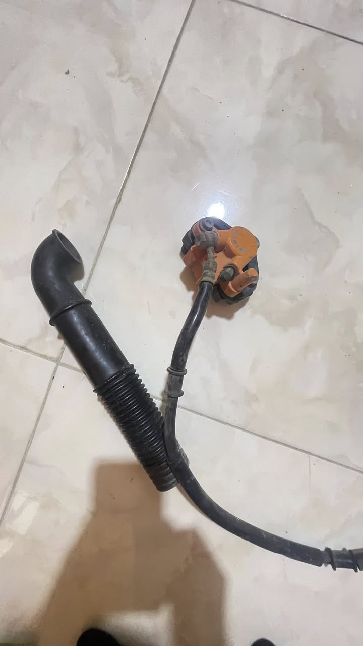 مرايات أصليات يابان
فج عمبار امامي وخرطوم وباتري وسلف للبيعع 

الشراي ارتبله سعر رخيصات 

وتساب ***********
