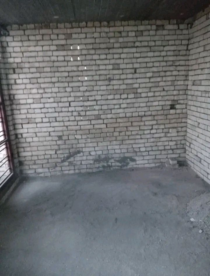 دار هيكل للبيع منطقة الدوانم خلف جامع الكرطان مجاور 10/3 المساحة الكلية 60متر طابقين يحتوي على مدخلين 2غرف نوم 2 حمام إستقبال مفتوح مطبخ السعر 45 مليون//طابو زراعي سند 25 للإستفسار//

***********
***********
