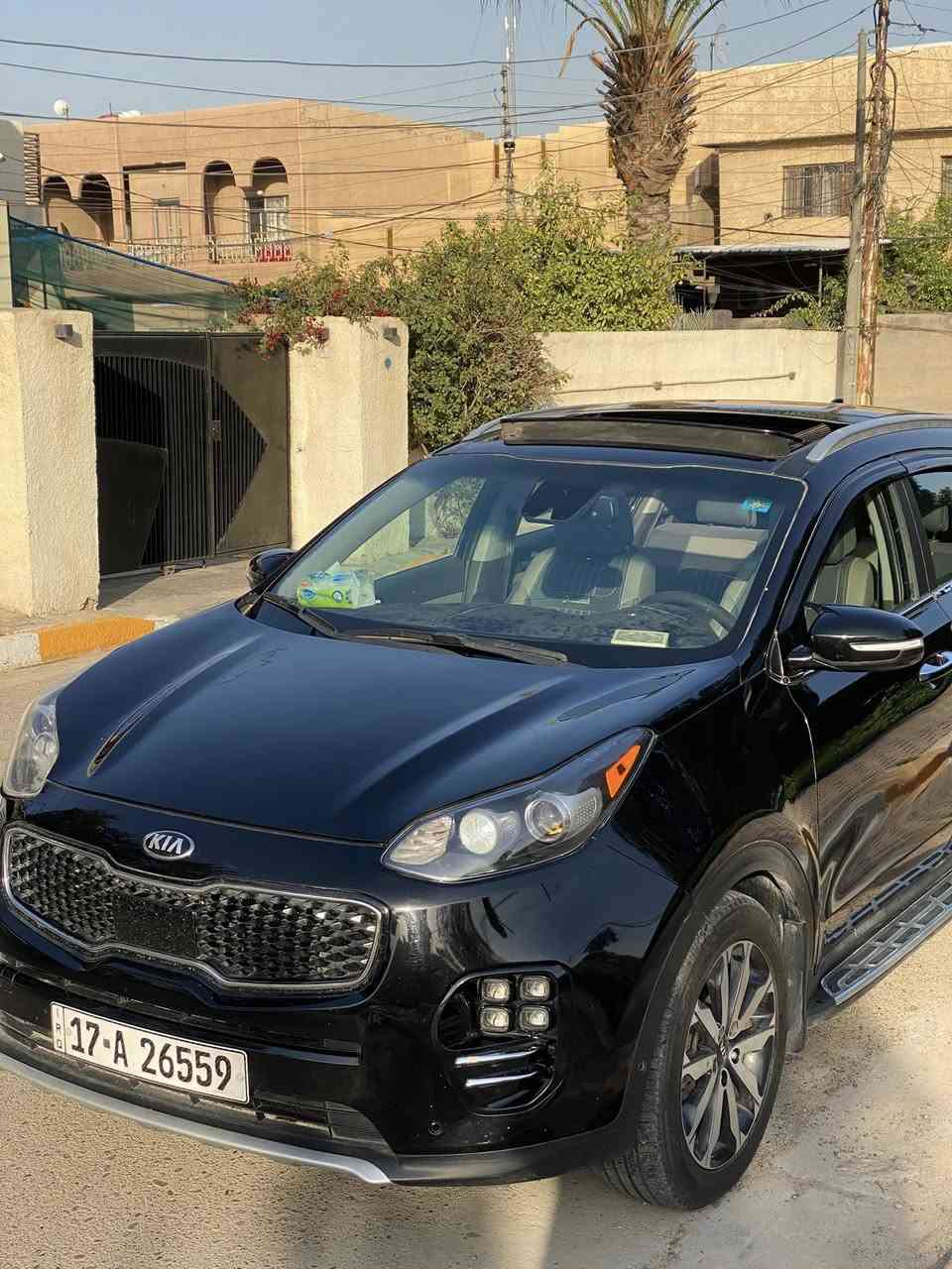 السلام عليكم للبيع سبورتج 2017 وارد امريكي فول مواصفات للاخير 1/1 رقم مثنى مشروع وطني ب اسمي تحويل ثاني يوم السيارة جديدة مناقصهة اي شي تخم تاير صدر باتري كلة جديد 

- سعر السيارة : 145 و بيهة مجال بسيط جداً حك الجية ما اكطع سعر بالتلفون ⚠️

المواصفات : 
- بنوراما 
- بصمة تشغيل 
- دخول ذكي
- انارة ترحيب 
- بصمة ابواب 
- سستم صوت هارمن كاردن harmman / kardon
- كشنات كهرباء 
- كشنات تدفئة تبرد 
- تدفئة سترين 
- تحديد مسار
- مثبت سرعة 
- رادارات 5 
- حساسات امامي خلفي 
- صندوق كهرباء 
- انضمة قيادة 
- نضام نزول منحدرات 
- قطعتين تبريد 
- مانع انزلاق 
- اريل نفگيشن 
- شاشة 
- كامرة دوارة 
و هواي بيهة مواصفات السيارة مناقصهة اي شي تريد تحويل او وكالة بنفس اليوم و رجائاً لا تقارن السيارة بسيارة فارغة مابيها مواصفات السيارة فول للاخير اعلى مواصفات بالسبورتج

- رقم الهاتف : *********** 📞

- الحادث : السيارة حافة الغد طخة بسيطة و حافة البنيد و جاملغ و باب السايق صور السونار و صور حادث امريكا عندي 

- مكان السيارة : بغداد / المحمودية - حي الموظفين📍
