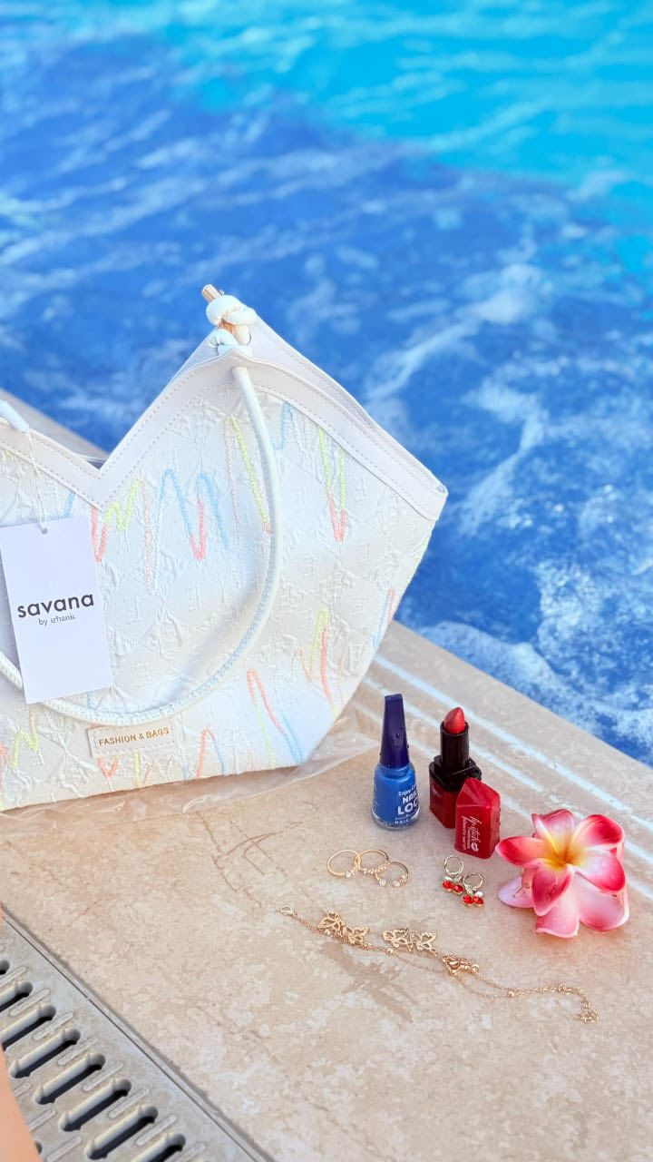 🌿أجواء تريحك وتفرّح أطفالك بنفس الوقت🌿

🏊 الترفيه والألعاب:
• مسبح داخلي حار
• ملعب كرة طائرة
• منضدة فيشة
. بليارد 
• مضرب ريشة
• شاشة مشاهدة

🌳 الأجواء الخارجية:
• حدائق خضراء واسعة
• جلسات مريحة
• منطقة باربيكيو متكاملة

🏠 الراحة والخدمات:
• غرف نوم
• صالة واسعة
• صحيات 

👨‍👩‍👧‍👦 للعائلة والأطفال:
• ألعاب أطفال
• أجواء آمنة ومناسبة للجميع

📶 خدمات إضافية:
• نت سبالت 
• خدمة توصيل
• جميع الخدمات متوفرة

العنوان :- صلاح الدين- قضاء بلد 
ملاحضة:- المزرعة موثقة في تطبيق اجرلي 

✨ مناسبة للعوائل، الأصدقاء، والجلسات الخاصة.

📞 للحجز والاستفسار:
***********
***********

او مراسلتنا على الواتساب من خلال الضغط على الرابط:- https://api.whatsapp.com/send/?phone=9647771588622&text&type=phone_number&app_absent=0&wame_ctl=1
