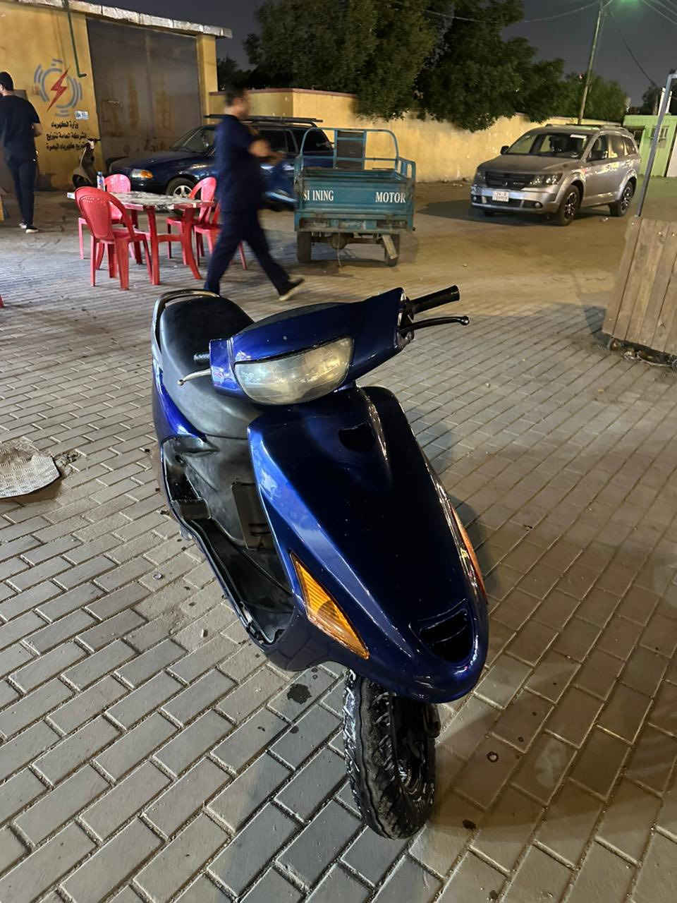 دراجه فراشة جديده ونظيفه مثل ما امبين بالصوره للبيع الشراي يتواصل ع هذا الرقم مكاني البصره الصالحيه ***********
