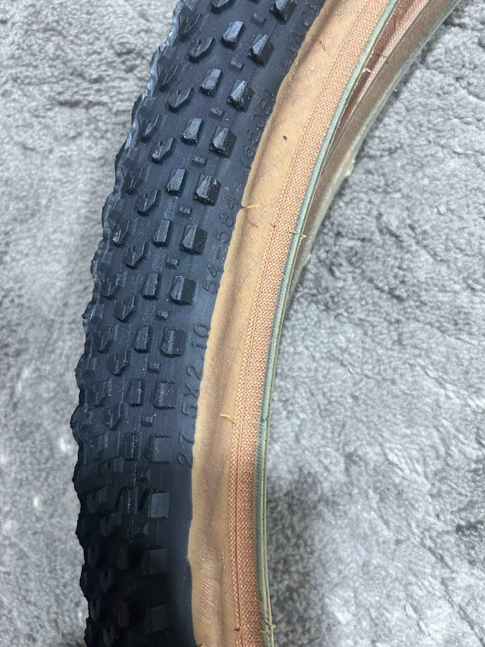 حجم 27.5 جديد خط جوزي
السعر 35 الف

توصيل متوفر جميع محافظات 

للاستفسار خاص او وتساب
***********
