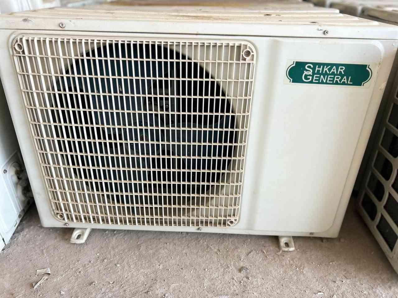 سبالت جنرال شكار  عدد ٢

طن ونص نضافه ٩٠٪؜ 

جهاز راقي وضخم كلش

ومشتغلي مثل التوسوت بكل شي 

ضمان الجهاز ١٠ ايام 

ملحقات الجهاز حماله وريمونت 

السعر ٣٥٠ الف 

سجاد ابو عراق 

***********
