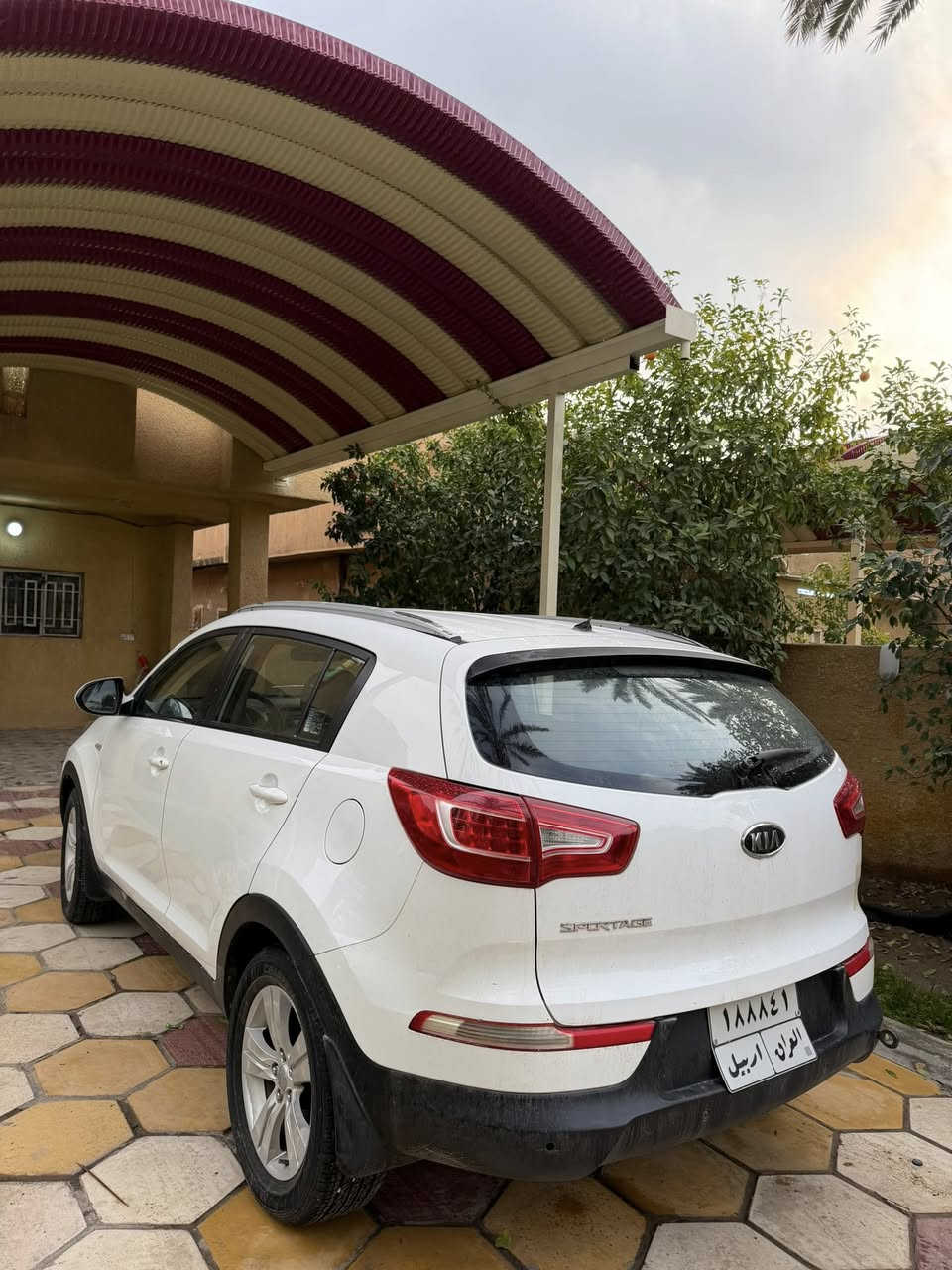 للبيع سبورتج 2011
وارد خليجي 

مكينة 2000 دوش 

السيارة بدون صبغ 

بيها تبديل بنيد بلادي فقط 

بدون دواخل 

السونار مرفق ويه الصور 

السيارة جاهزة مابيها اي نقص 

صدر تخم تاير 

مكينة بلادية 

مكاني/ ديالى جديدة الشط 

للاستفسار / ***********
