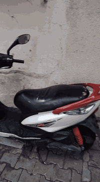 دراجه جديد والله عضيم نضيفه فدمره سعر 625وبيه مجال كلشي بلادي بغداد شارع حيفا ***********
