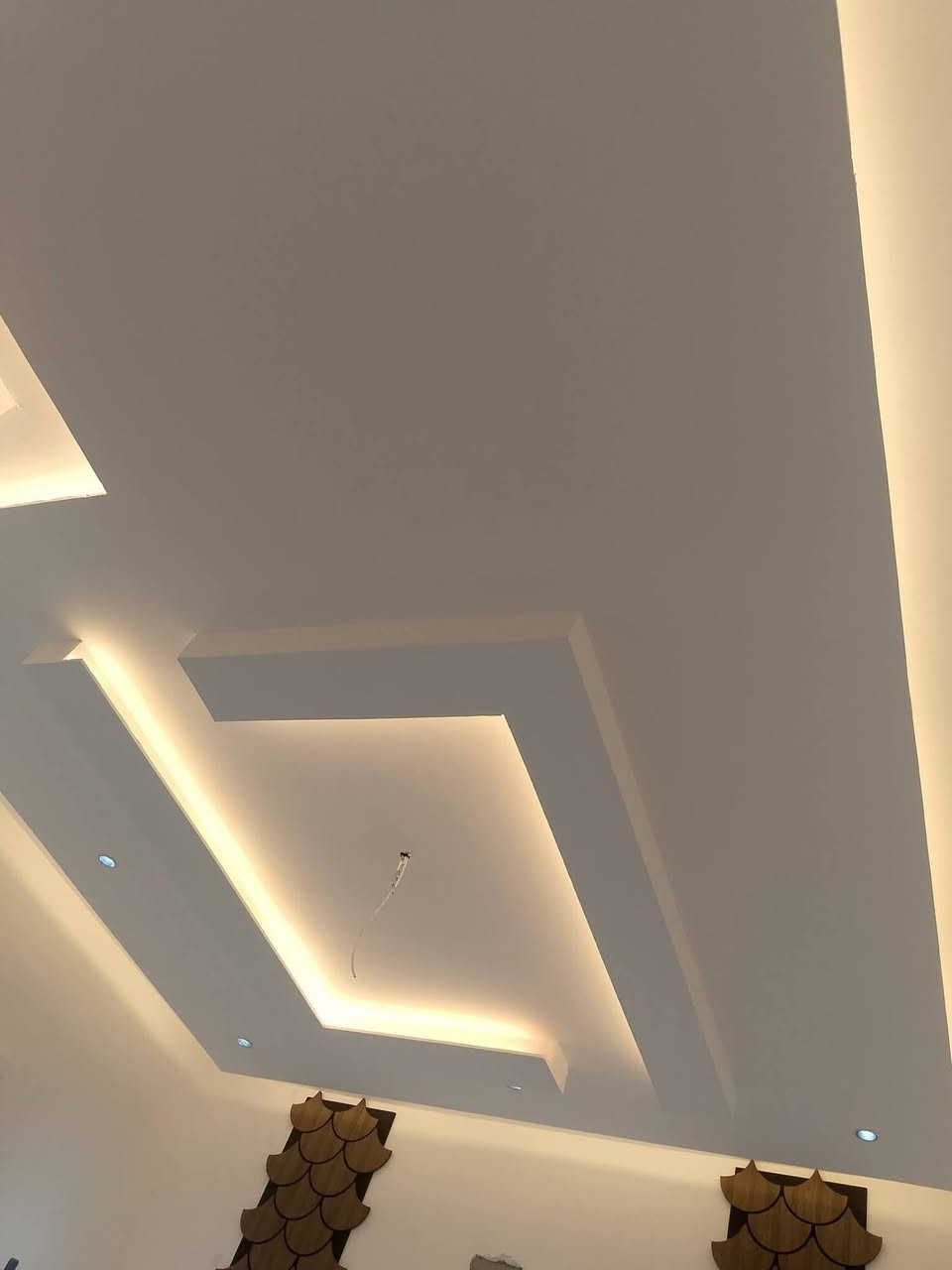 متفرغ حالياً 

***********

نقوش مغربيه/ سقوف ثانويه/ ديكورات/ ديكور بلازمه
واجهه فلين / صبغ داخل و خارج
