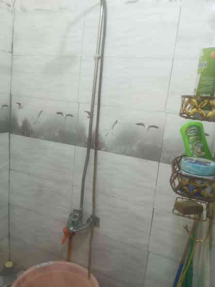 سلام عليكم بيت البيع في جزيره باب لهوه شارع 15سعر 37بيه مجال رقم *********** مساحه 100 متر
