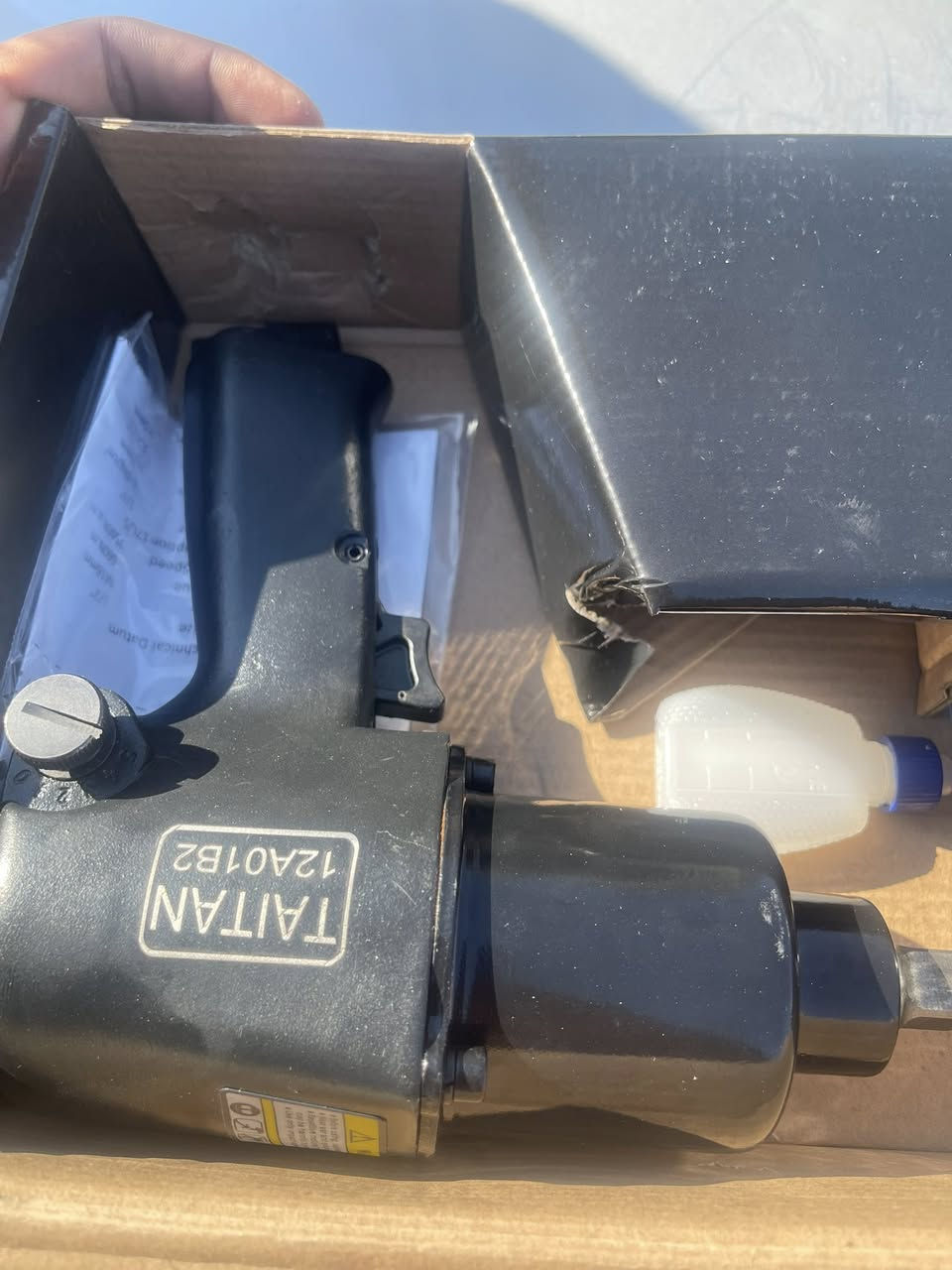 السلام عليكم طلعلي هذن بلامزون اريد ابيعهن هذا دريل هوائيي مال سيارات واحد كبير واحد صغير حجم صناعته ياباني او اوربي متكوب عليه


**إذا كنت صاحب هذا الإعلان وتريد حذفه لأي سبب، رجاءا أرسل رسالة إلى الدعم الفني**