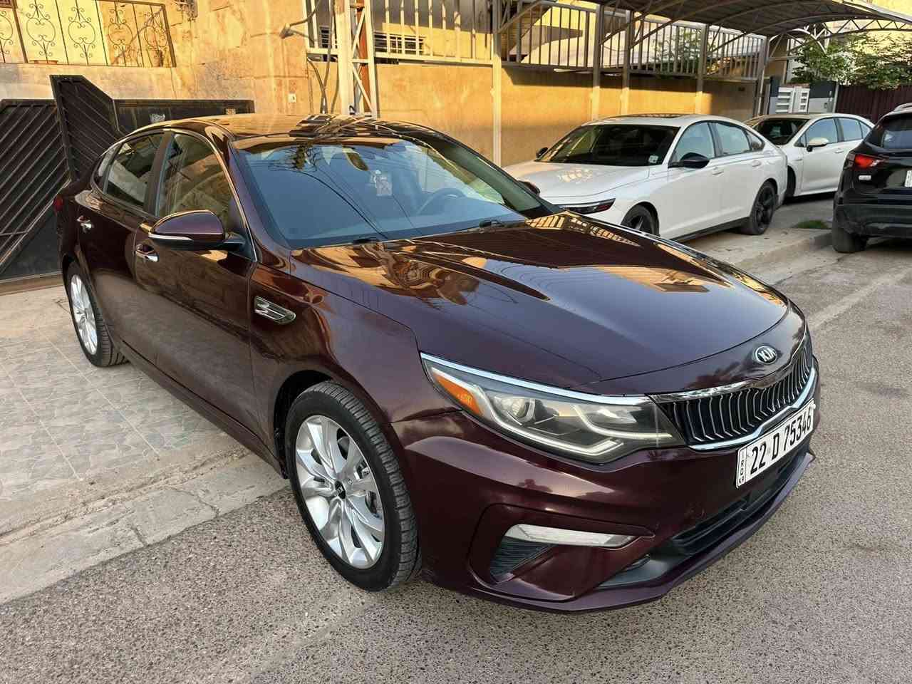 سلام عليكم بيع او مراوس ؟ 
كيا اوبتما 2020 FE مكينه 2400 
السياره وارد امريكي فقط خشم جاملغ صبغ بدون تبديل بدون ايرباك بدون دواخل تعتبر كلين وشرط الفحص 
كير مكينه شرط الفحص بلاديات 
تبريد ثلج + صدر امامي خلفي جديد السياره مناقصها برغي ولا كلوب مشتغل بلدشبول ماشيه 75 السعر 127  وبيها مجال مكاني بغداد العامريه 
*********** اتصال فقط 
*********** واتساب فقط 🖤
