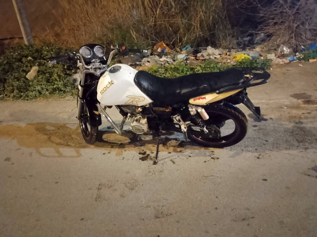 سلام عليكم ماطور سنكي للبيع كهربائيت شخاله بس باتري فقط ملاحضه الهندر فالت سبرنك السعر 450, وبي مجال اتصل ودلل ***********
