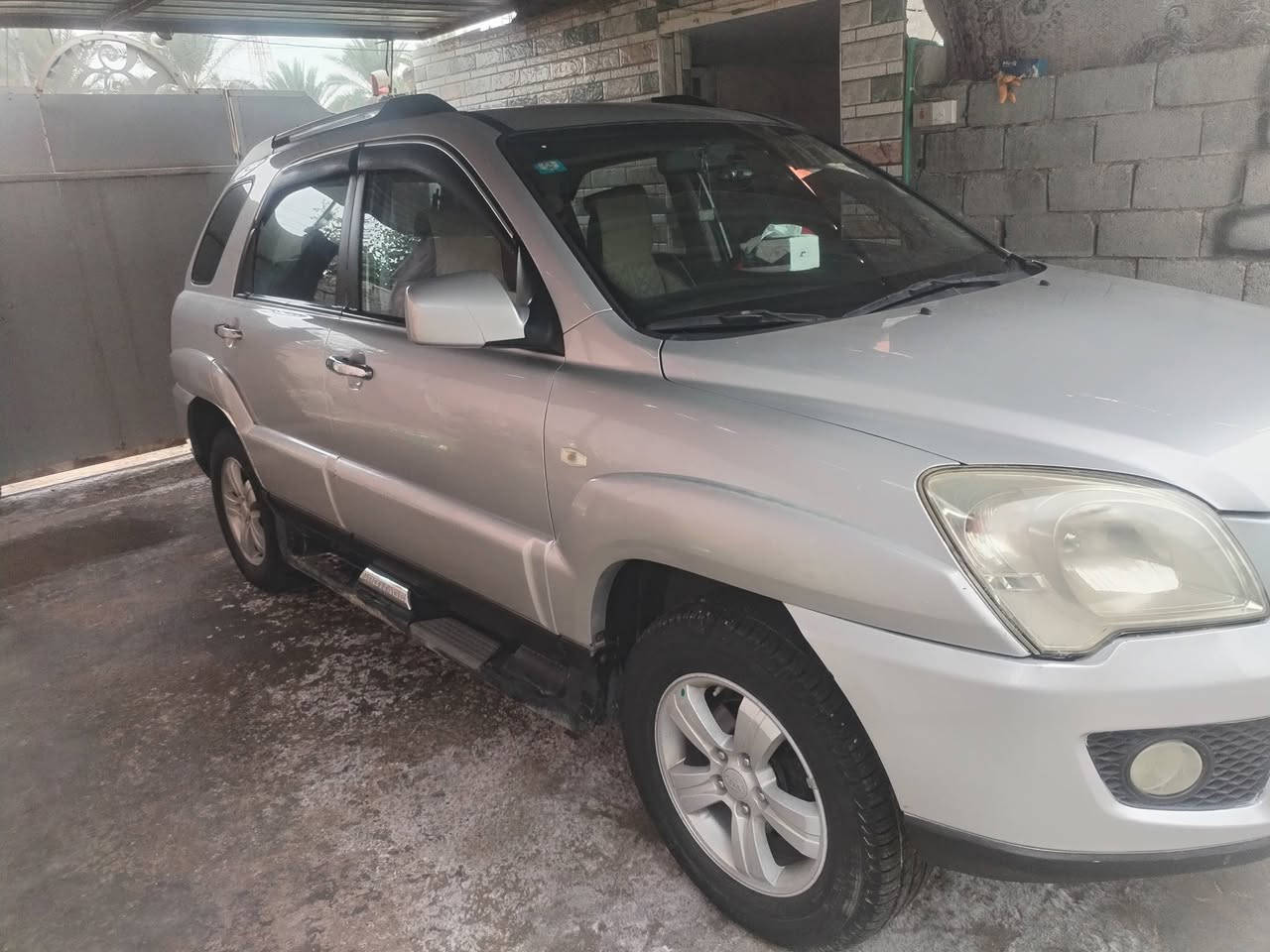 ام عليكم سبورتج ٢٠٠٩ مكينه ٢٠٠٠ المكينه مجفته مكينه وكير حداديه تبريد كله خير من الله وارد كوري بيها قطعتين باب السايق والوراها السعر ١١٥ وبيها مجال مكاني بابل محاويل ***********
