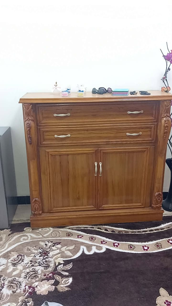 نضيفة جدا المكان بغداد الدورة السعر مليون ونص ***********
