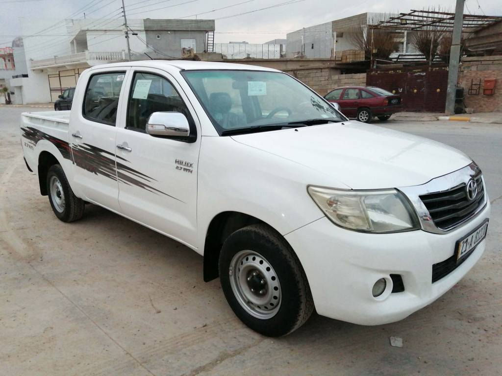 تویتا مرزیە ٢٠١٢ سەنەوی تازە تا ٢٠٢٨ مەکینەی نەکراوەتەوە ١٨٥ هەزار هەقیقی ڕۆشتوە سپیری دانەبەزیوە بۆیاخ نیە ماڵی دۆستە نرخ ١٩٢ گەلا
شوین سیدسادق 

***********
*********** السليمانية, العراق
