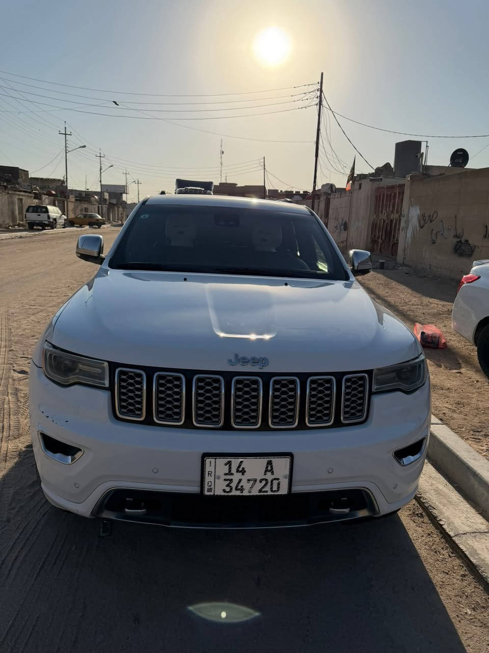 جيب شاروكي موديل 2018 مكينه 3600
سياره فول مواصفات للاخير كشنات تدفئه وتبريد حساسات مانع تصادم رادار بانوراما جكات تصعد وتنزل مري قلاب سستم صوت سياره ستعمال شخصي وجديده ماشيه 90 ميل
ملاحضه . سياره وارد كندي نضربت ضربه خفيفه بلباب مال الراكب وسويتها bdr بيها زلغين ماكحلتهن ضلن مثل ماهنه
السعر 255 رقم بصره باسمي سنويه وهزه جديد مكان البصره
***********
