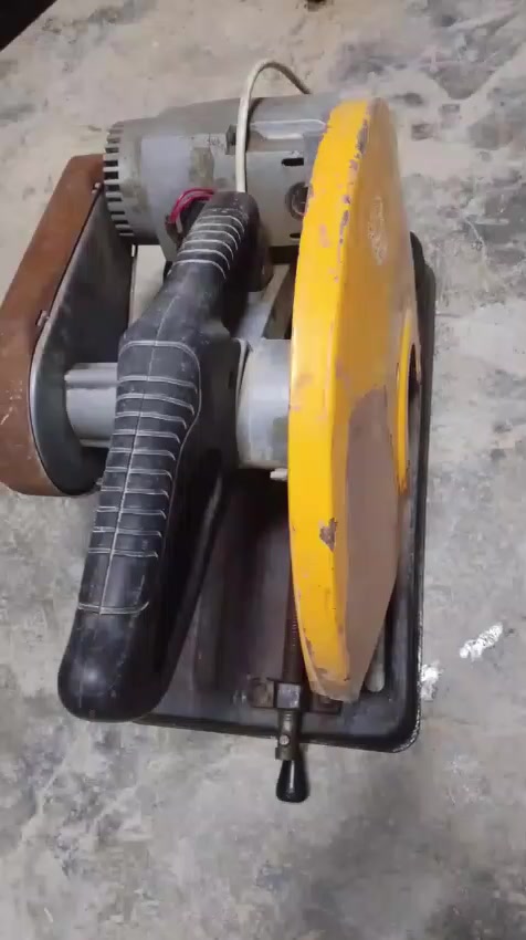 سلام عليكم ولدن لحيم مع مقص كتر للبيع 250الف للاستفسار *********** عنوان غزاليه
